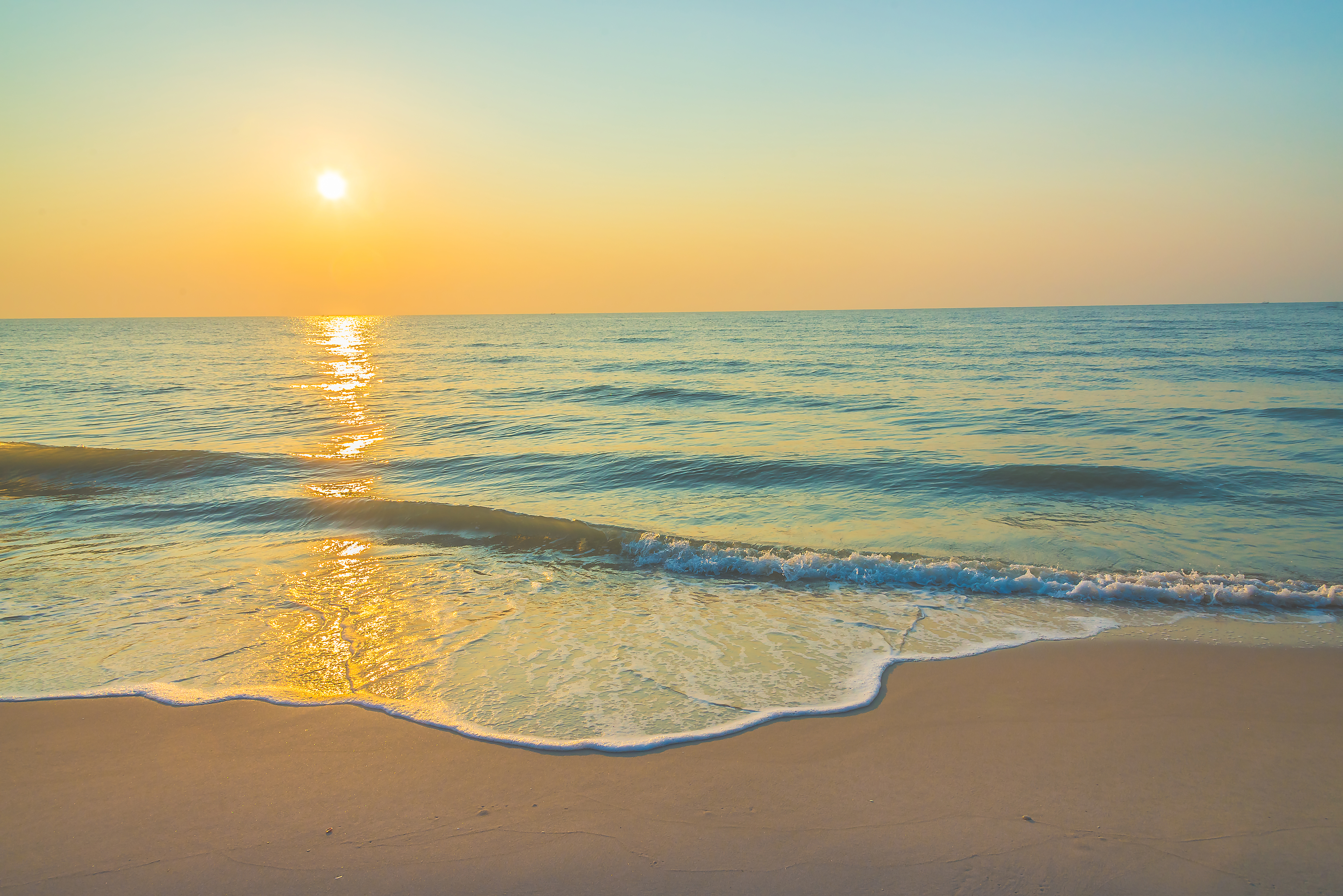 Beautiful beach wedding setup with a view of the sea in Bonaire